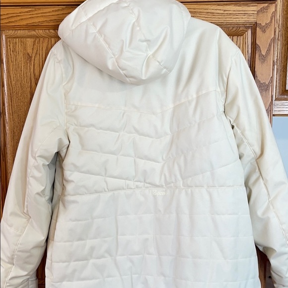 Womens Ripzone jacket. - Picture 2 of 2